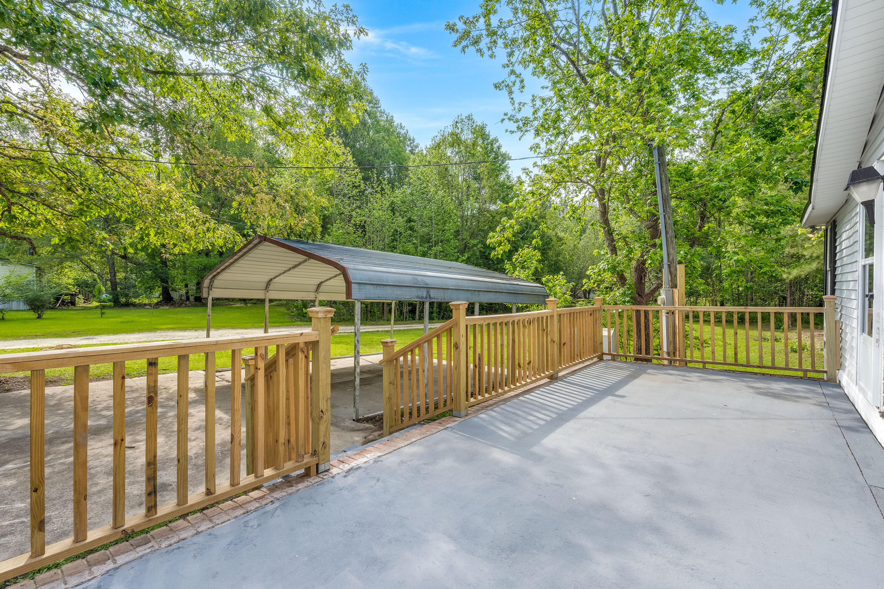 163 Tucker Road Summerville, SC 29483 - Photo 7 of 33 7
