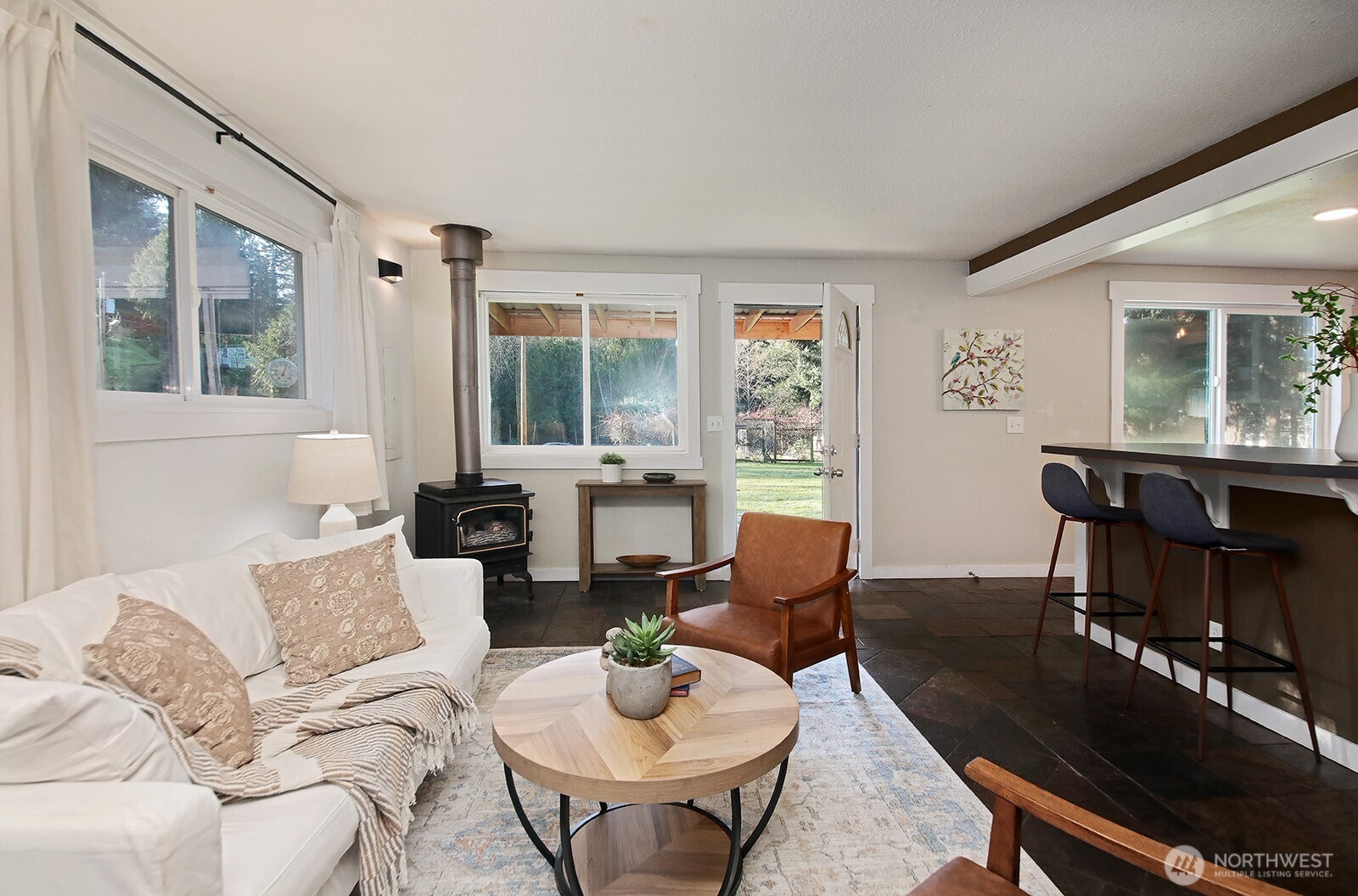 2857 Longhouse Lane Clinton, WA 98236 - Photo 7 of 36