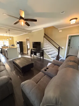 $2,700 | 361 9th Avenue North, Franklin, TN 37064