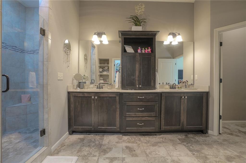 17833 West 166th Street Olathe, KS 66062 - Photo 10 of 26