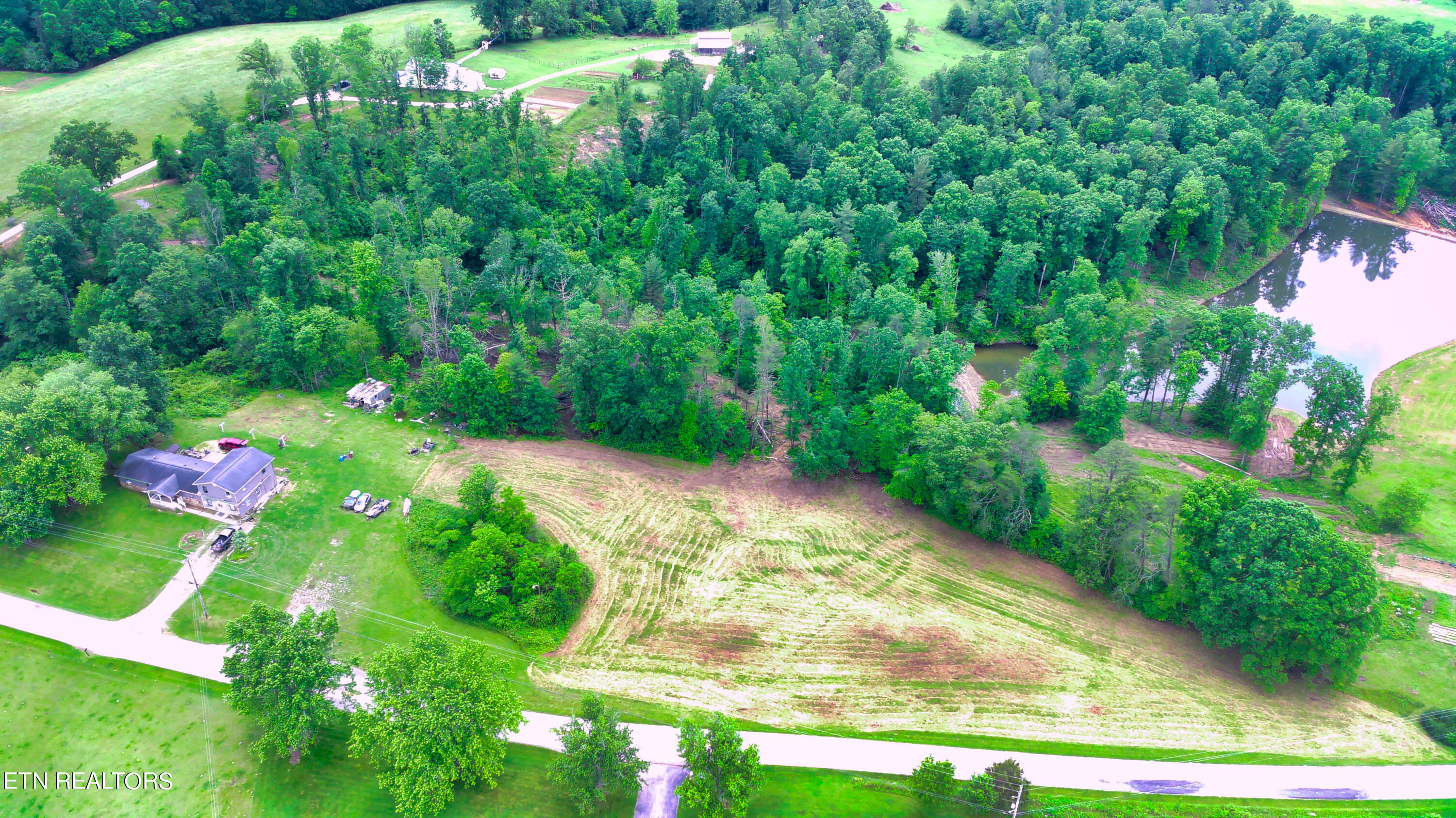 Twin Bridge Road Road Deer Lodge, TN 37726 - Photo 10 of 38 FIMI0011