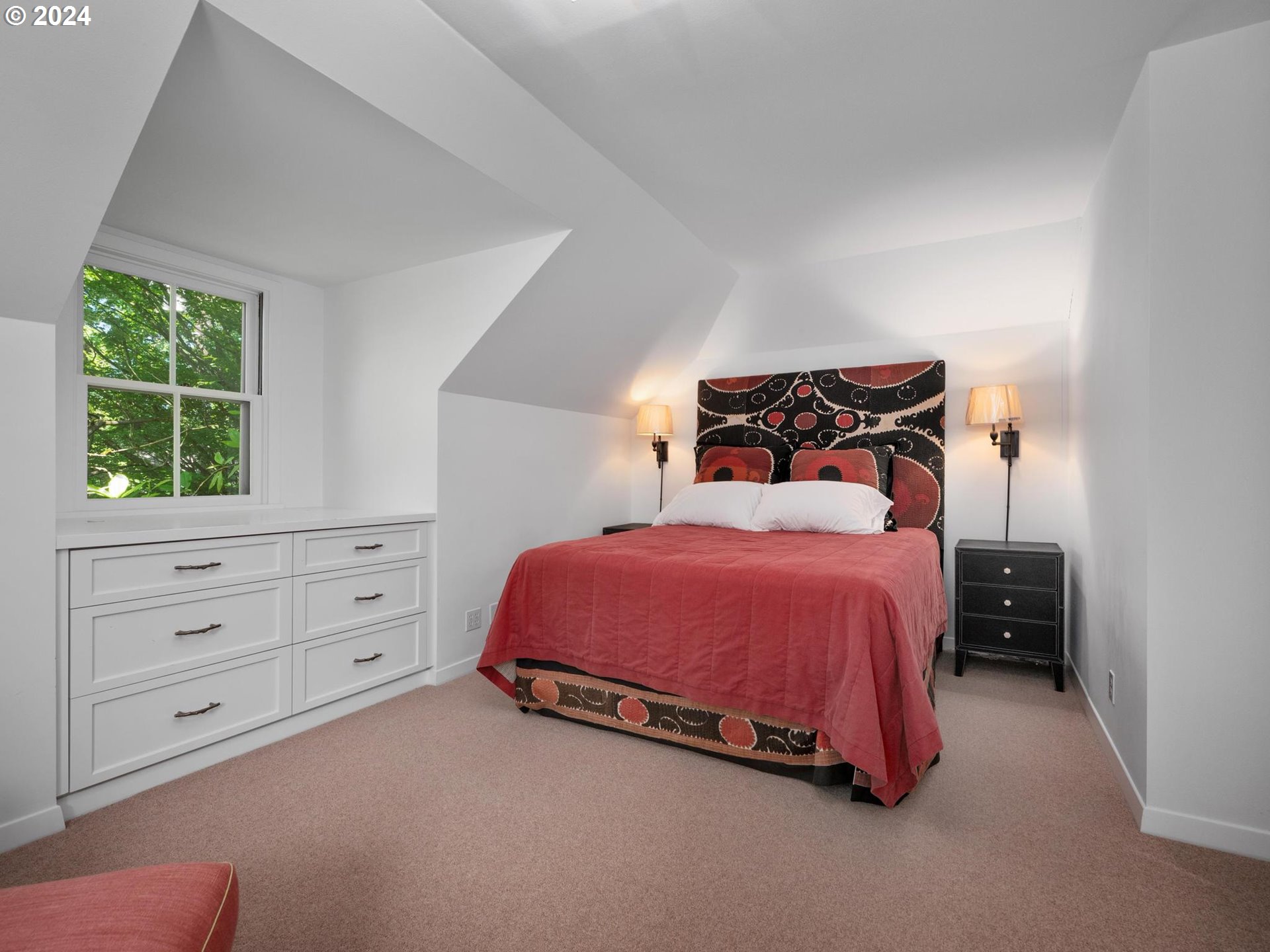 2018 Southwest Laurel Street Portland, OR 97201 - Photo 17 of 34 Gallery Image 17