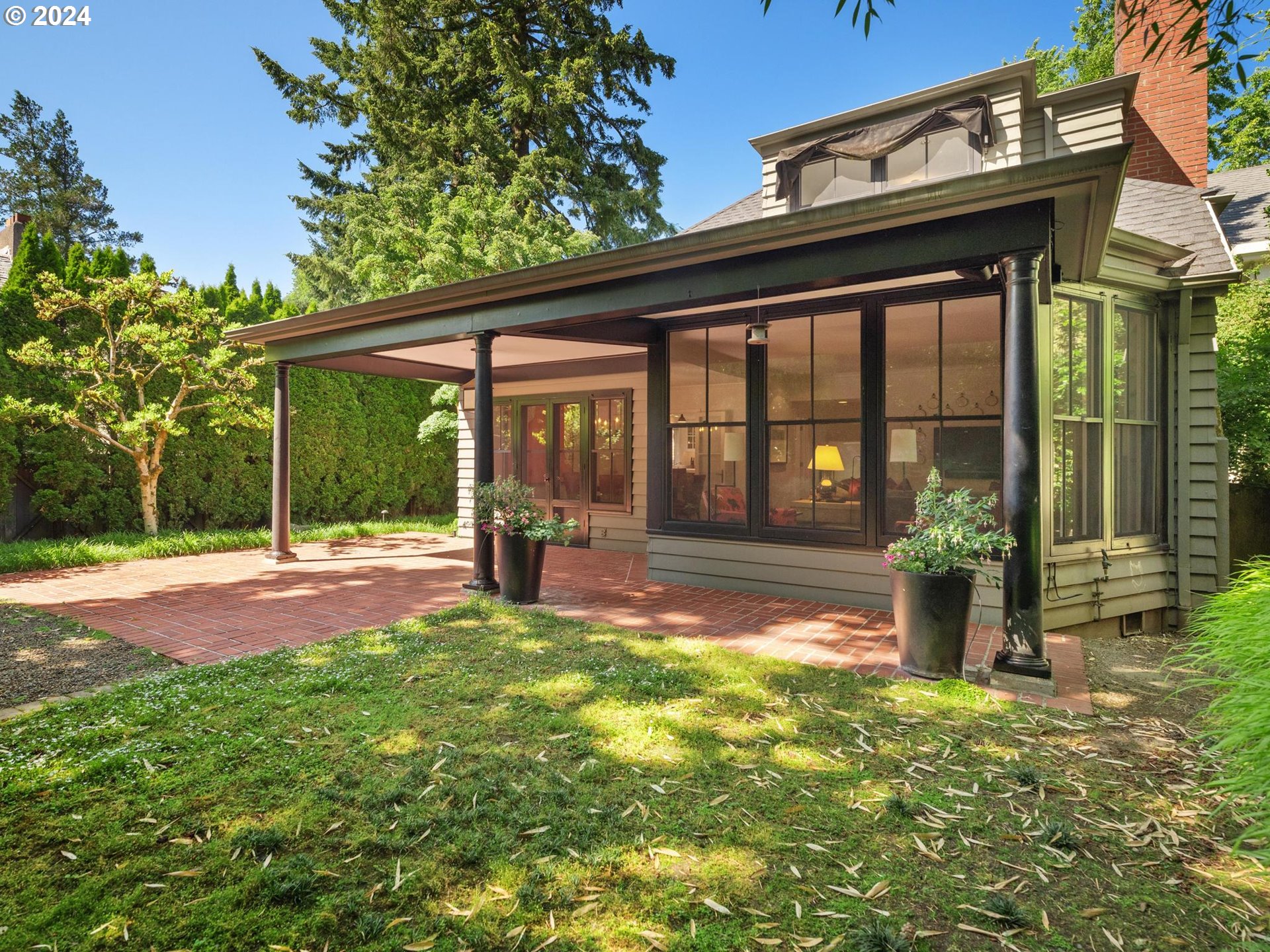 2018 Southwest Laurel Street Portland, OR 97201 - Photo 30 of 34 Gallery Image 30