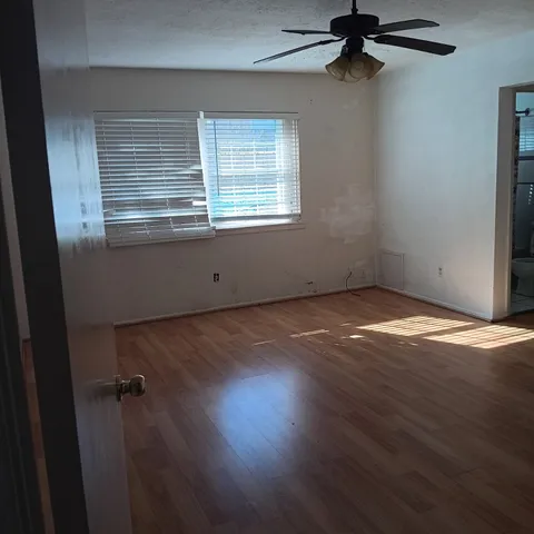 $1,750 | 13807 Towne W Boulevard, Sugar Land, TX 77498