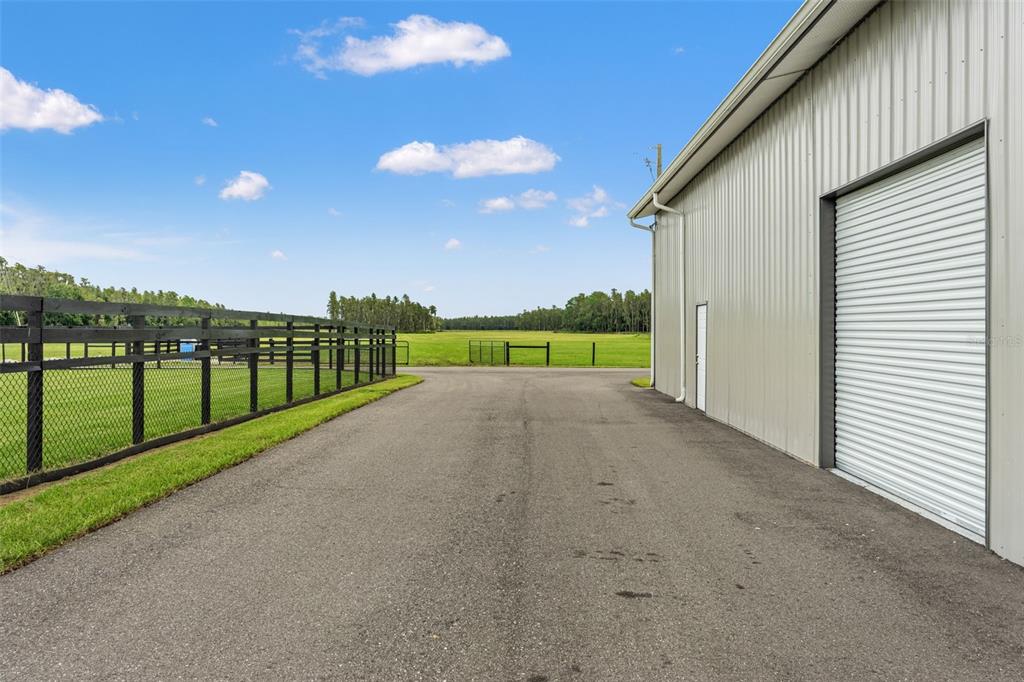 11657 Moore Road Lakeland, FL 33809 - Photo 8 of 87 Gallery Image 8