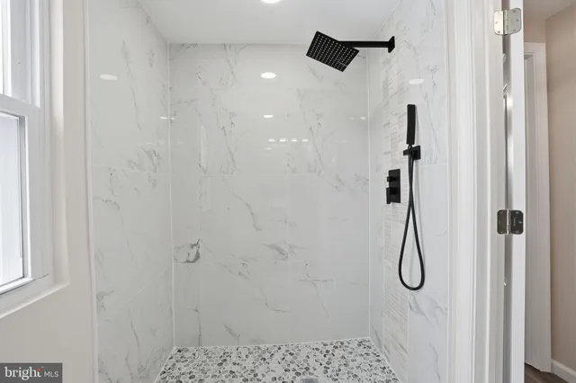 $499,900 | 513 Smithfield Avenue, Philadelphia, PA 19116