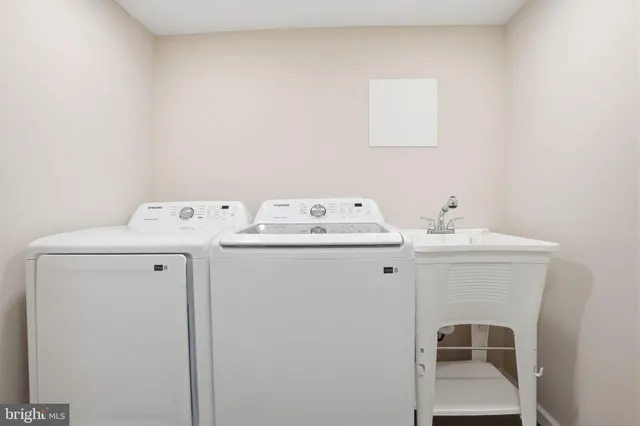 $499,900 | 513 Smithfield Avenue, Philadelphia, PA 19116