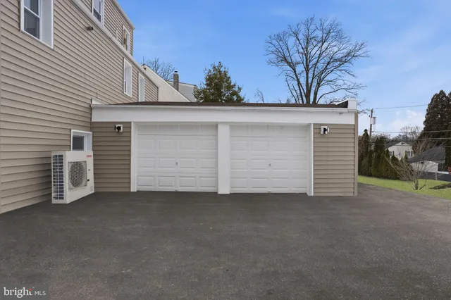 $499,900 | 513 Smithfield Avenue, Philadelphia, PA 19116