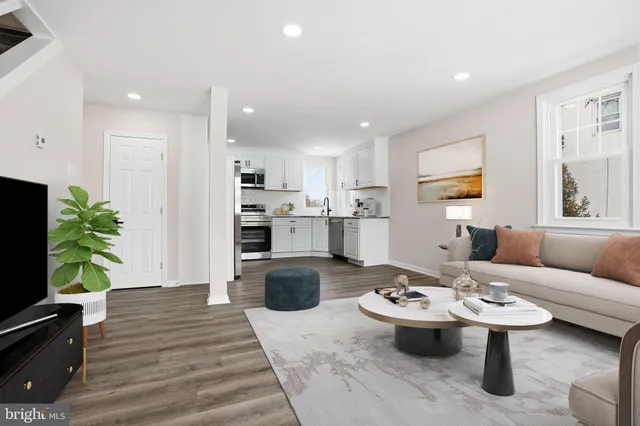 $499,900 | 513 Smithfield Avenue, Philadelphia, PA 19116