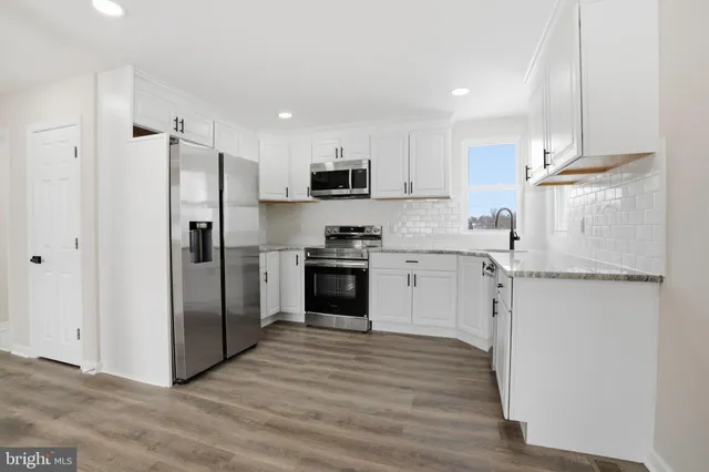 $499,900 | 513 Smithfield Avenue, Philadelphia, PA 19116