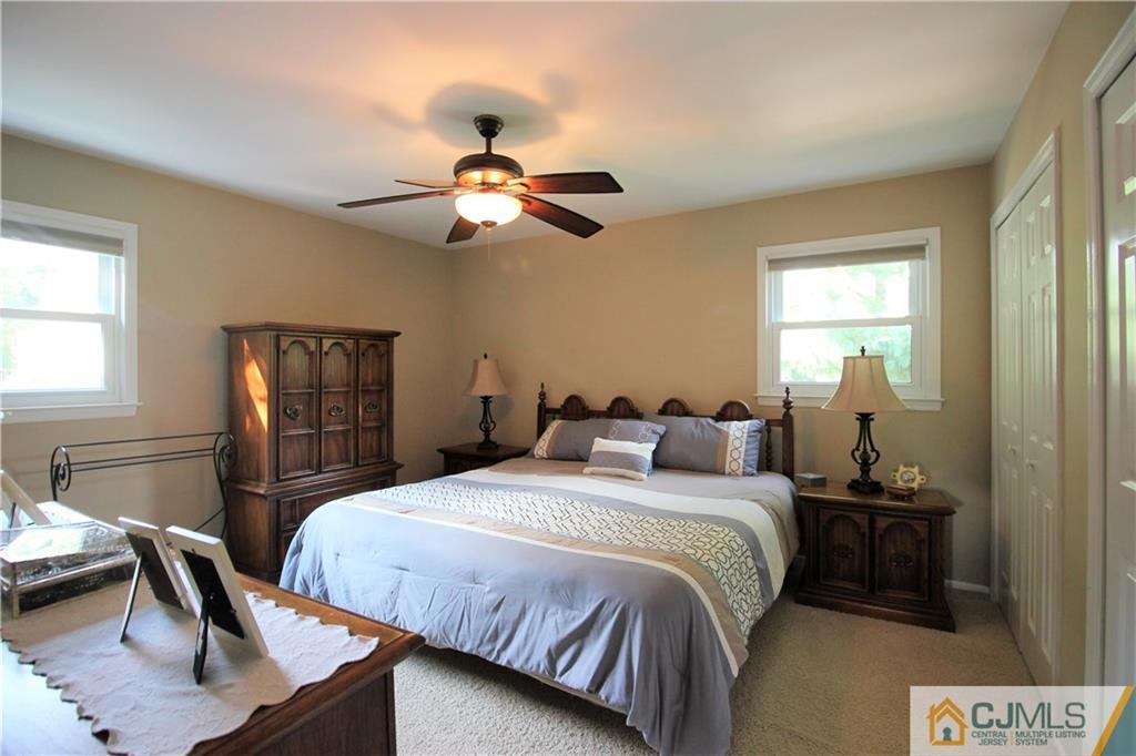 37 Buck Road East Brunswick, NJ 08816 - Photo 12 of 25 Gallery Image 12