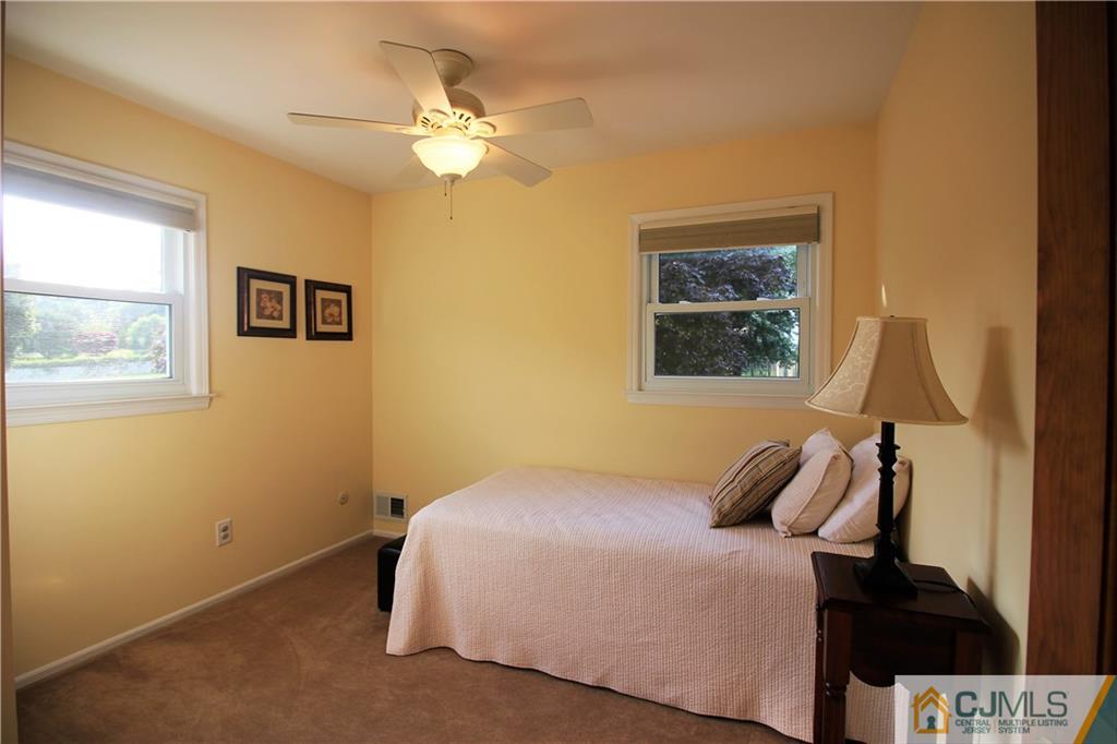 37 Buck Road East Brunswick, NJ 08816 - Photo 16 of 25 Gallery Image 16
