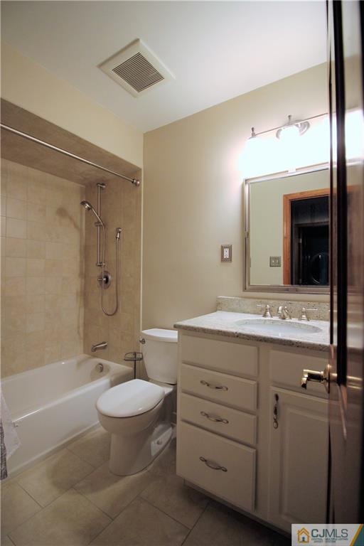 37 Buck Road East Brunswick, NJ 08816 - Photo 17 of 25 Gallery Image 17