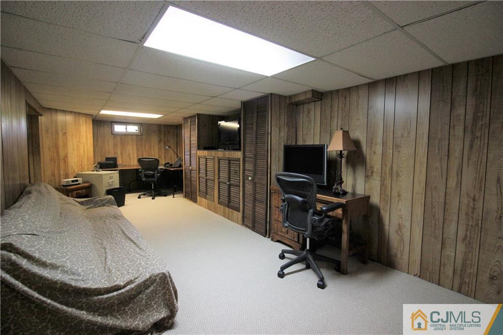 37 Buck Road East Brunswick, NJ 08816 - Photo 18 of 25 Gallery Image 18