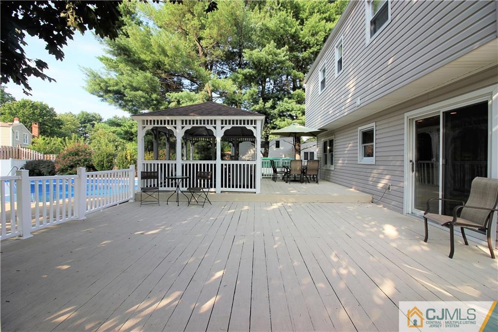 37 Buck Road East Brunswick, NJ 08816 - Photo 19 of 25 Gallery Image 19