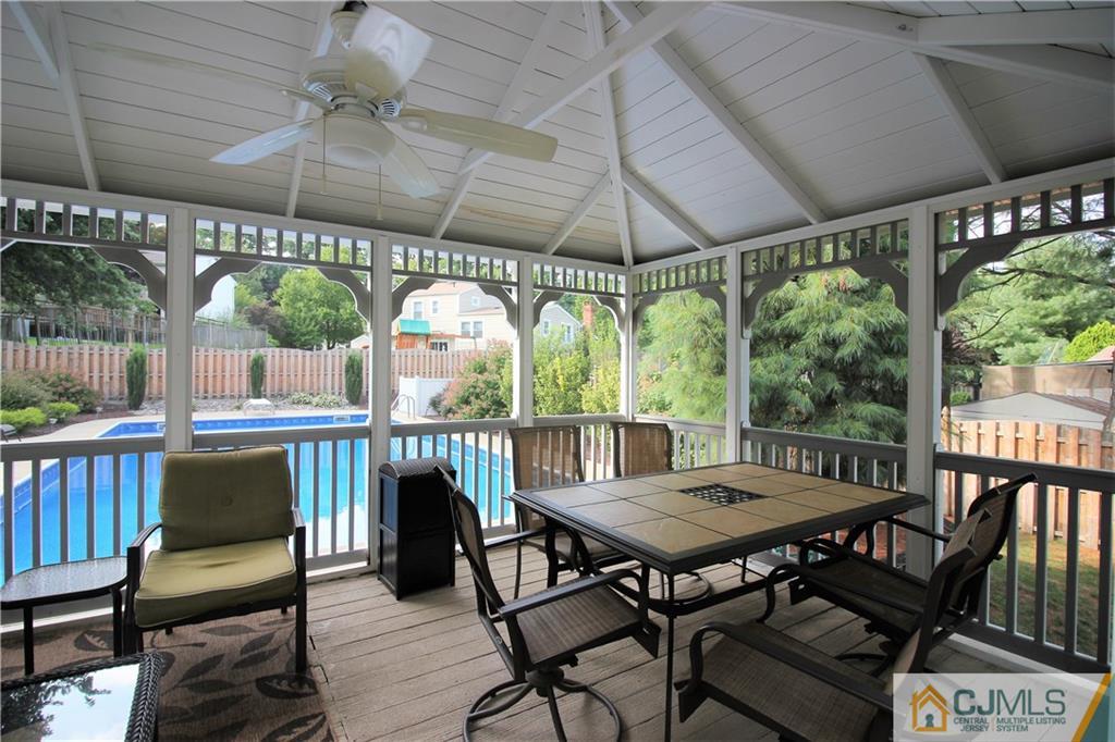 37 Buck Road East Brunswick, NJ 08816 - Photo 3 of 25 Gallery Image 3