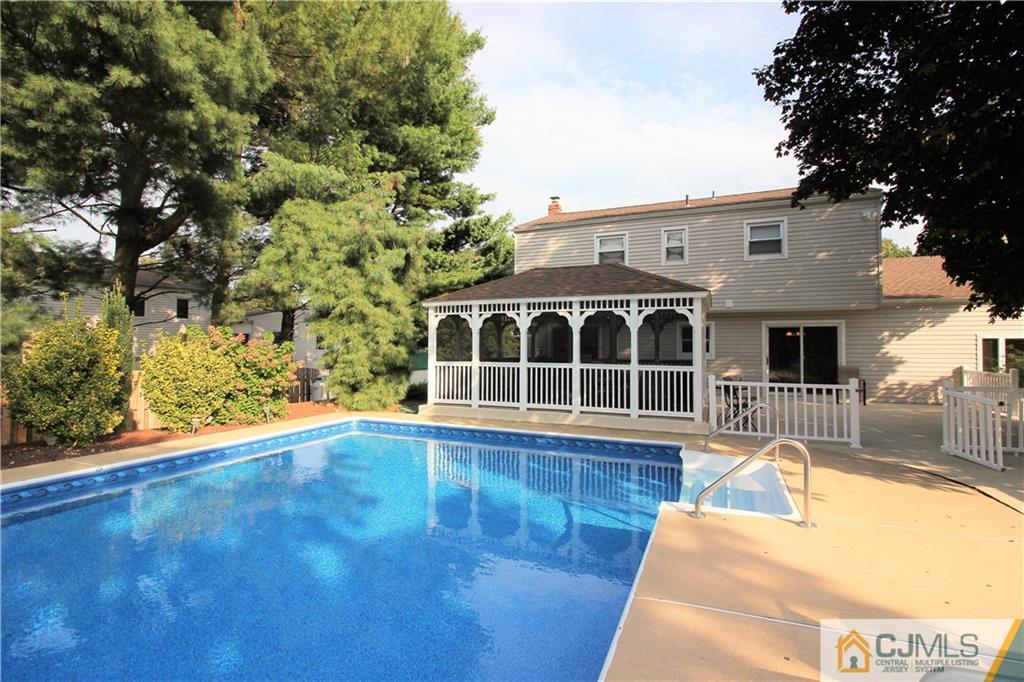 37 Buck Road East Brunswick, NJ 08816 - Photo 21 of 25 Gallery Image 21