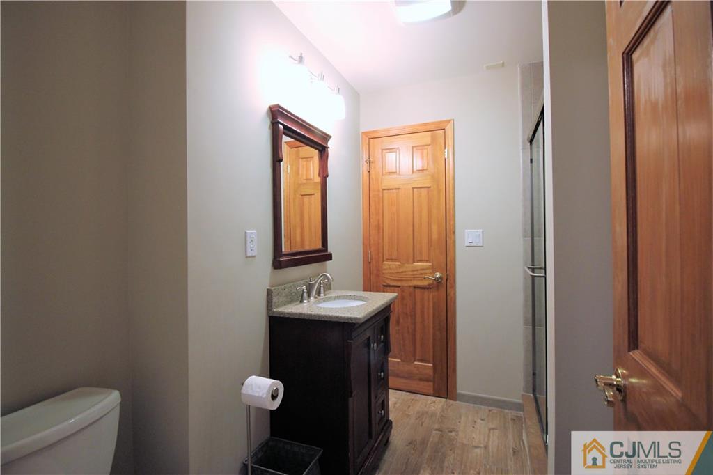 37 Buck Road East Brunswick, NJ 08816 - Photo 7 of 25 Gallery Image 7
