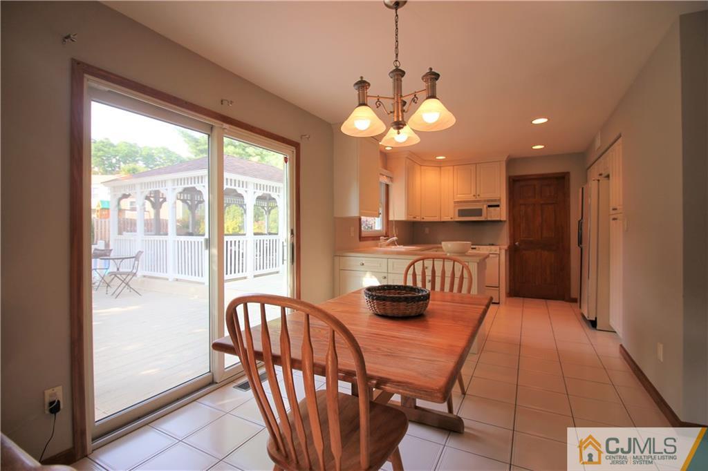 37 Buck Road East Brunswick, NJ 08816 - Photo 10 of 25 Gallery Image 10