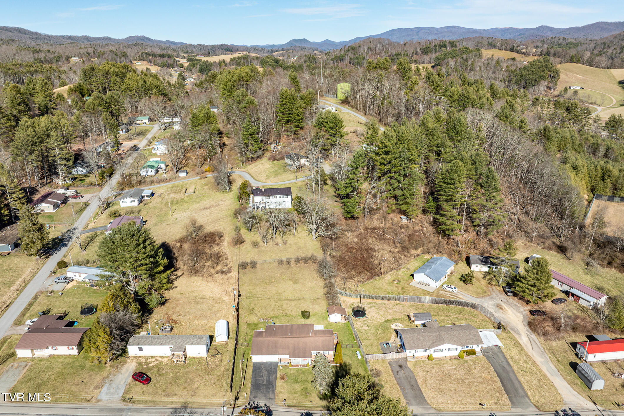 508 Hospital Road Mountain City, TN 37683 - Photo 15 of 75 508 Hospital Road (4 of 77)