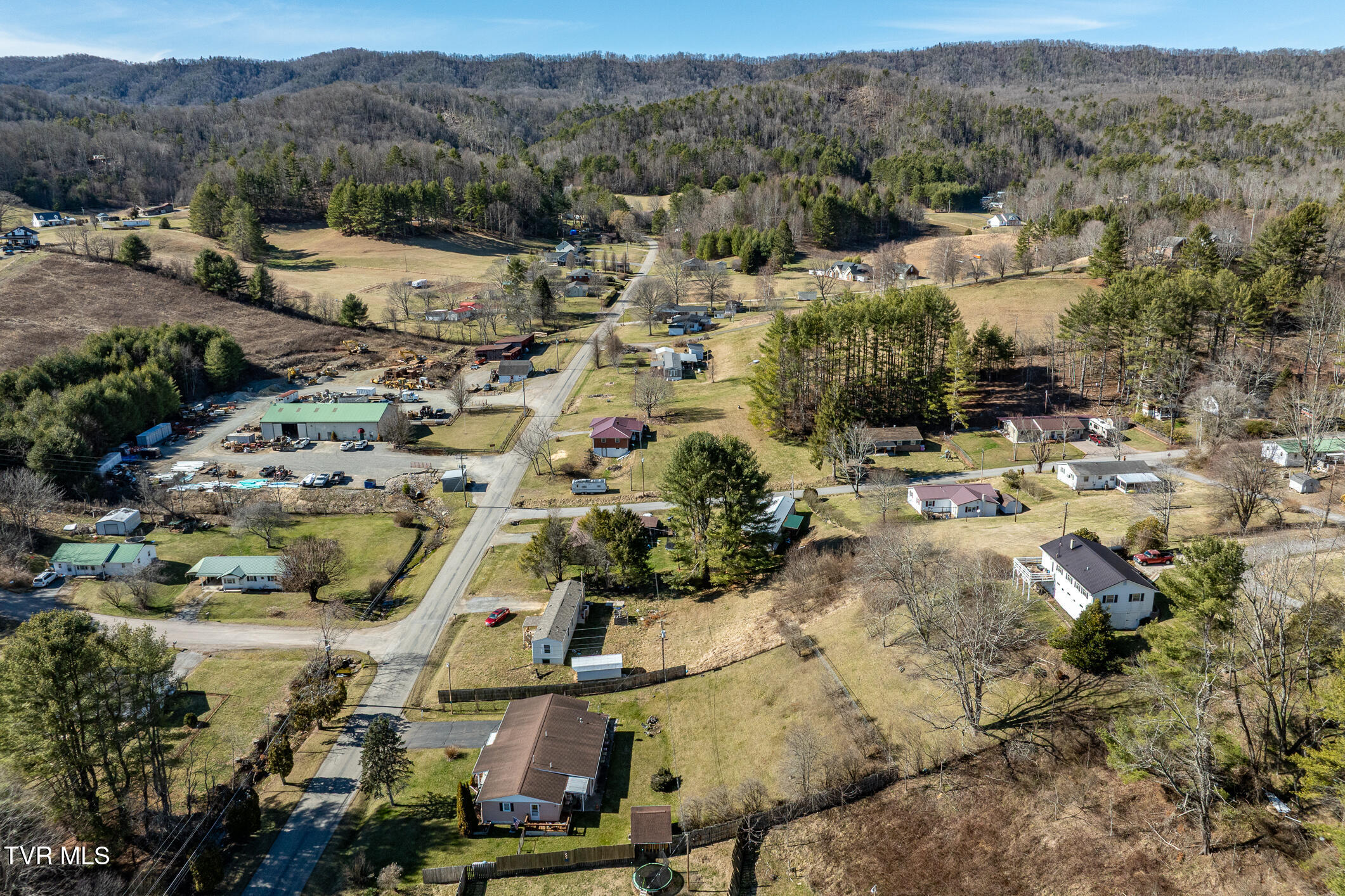 508 Hospital Road Mountain City, TN 37683 - Photo 18 of 75 508 Hospital Road (6 of 77)