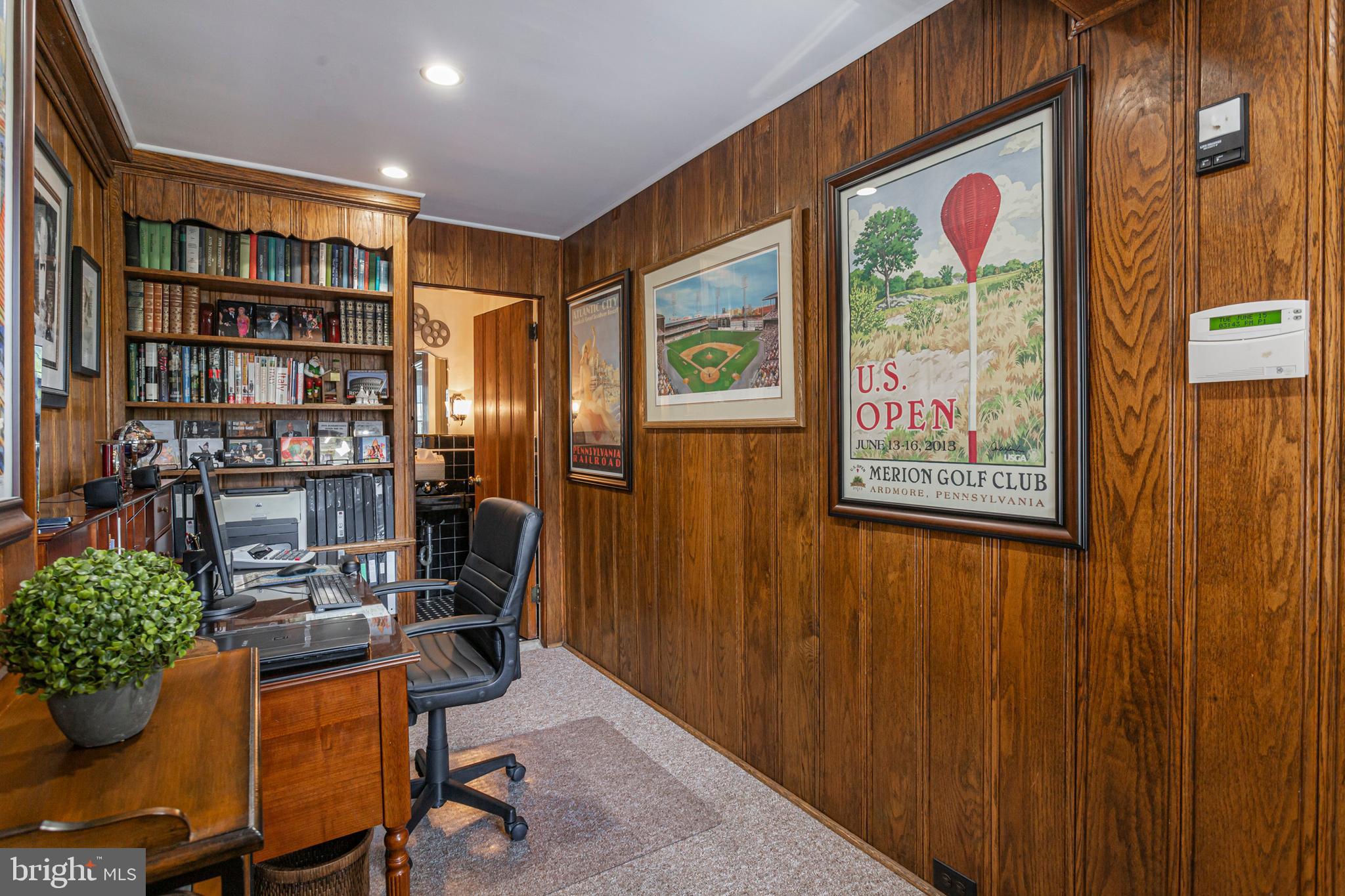7052 Greenhill Road Philadelphia, PA 19151 - Photo 23 of 48 Den / Office