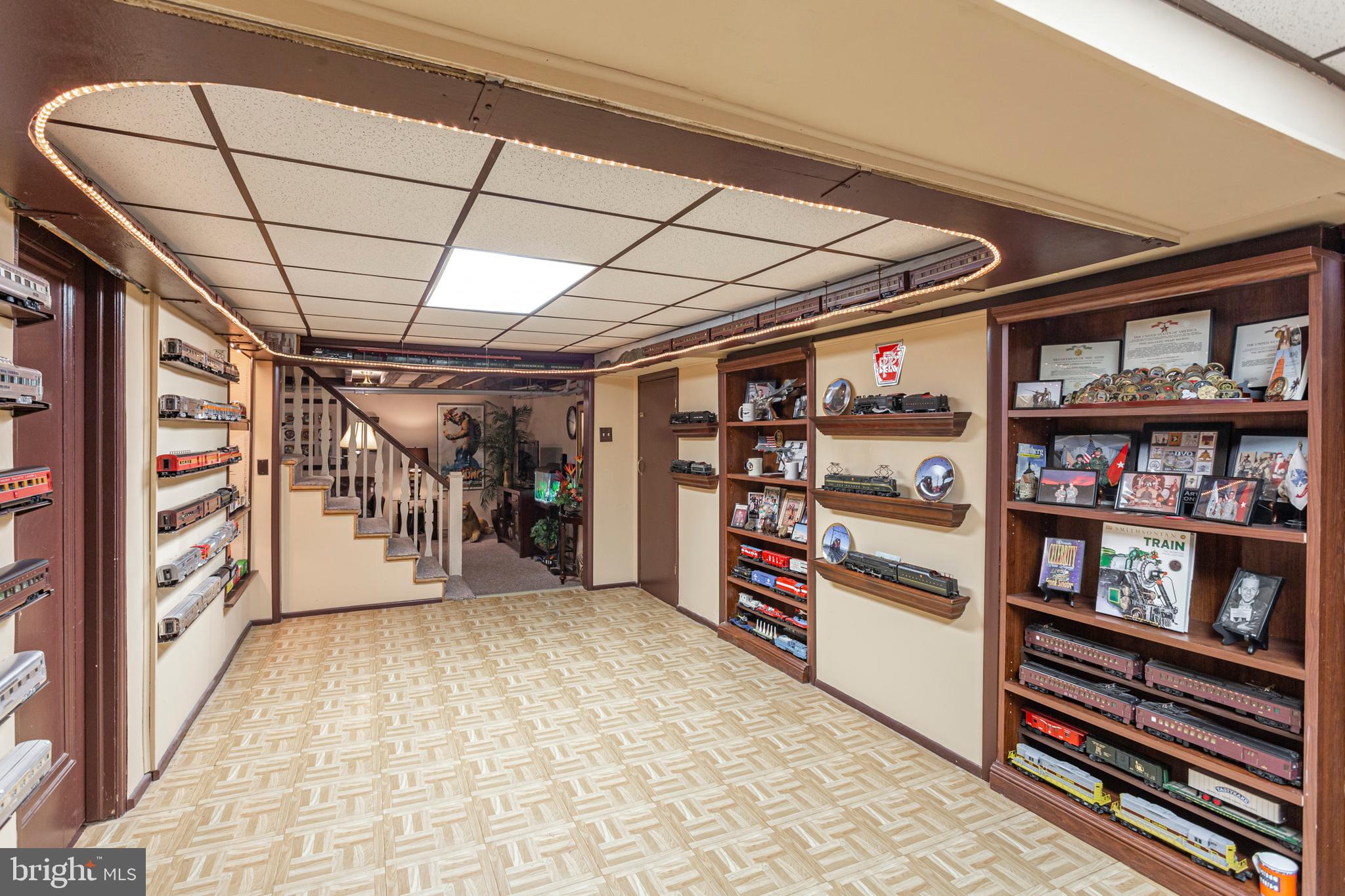 7052 Greenhill Road Philadelphia, PA 19151 - Photo 29 of 48 Finished Lower Level
