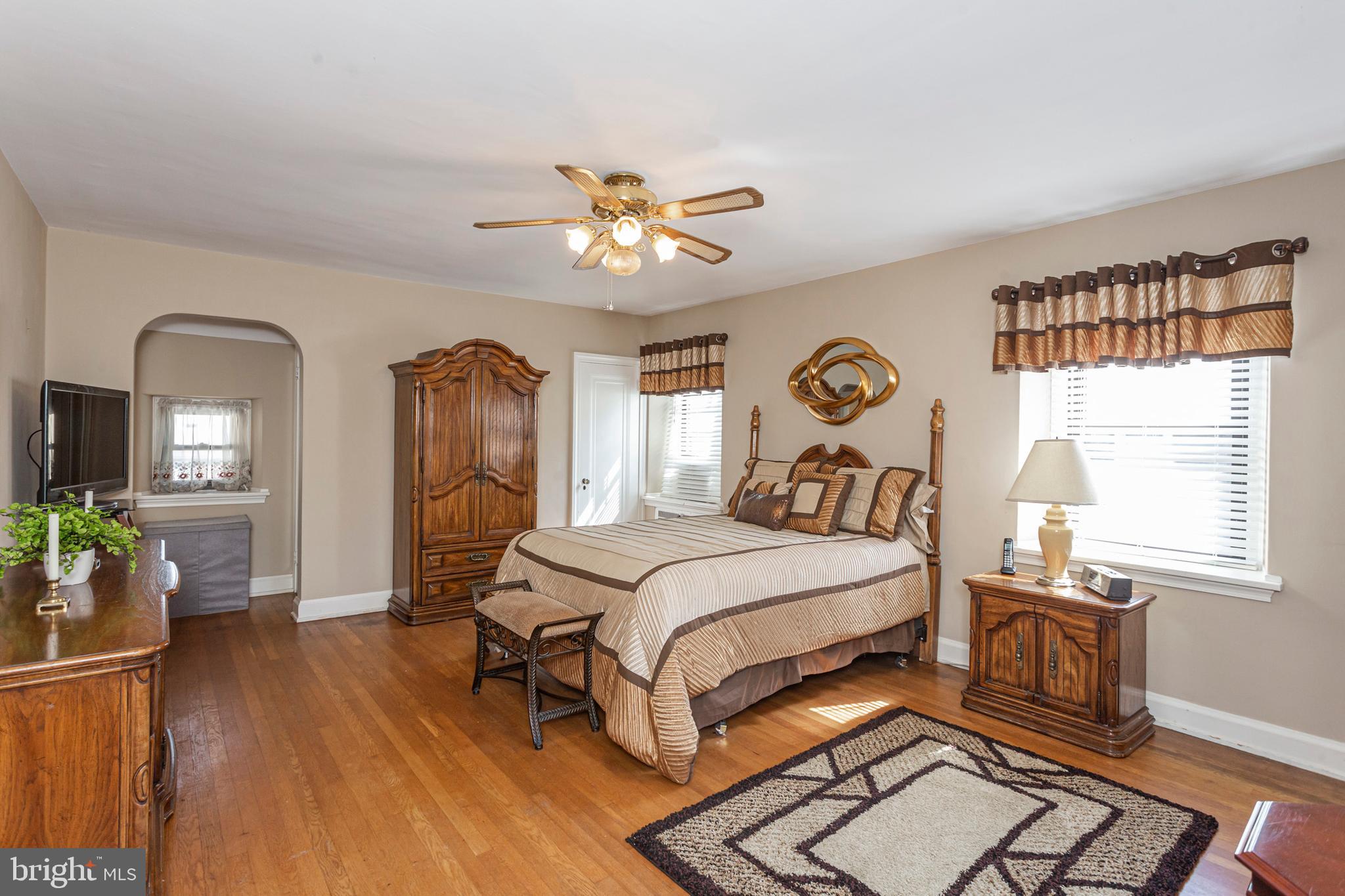 7052 Greenhill Road Philadelphia, PA 19151 - Photo 34 of 48 Spacious Master Bedroom