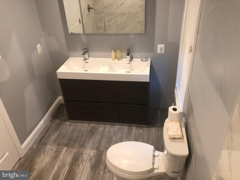 2849 Mills Avenue Northeast Washington, DC 20018 - Photo 14 of 18 Master batheroom