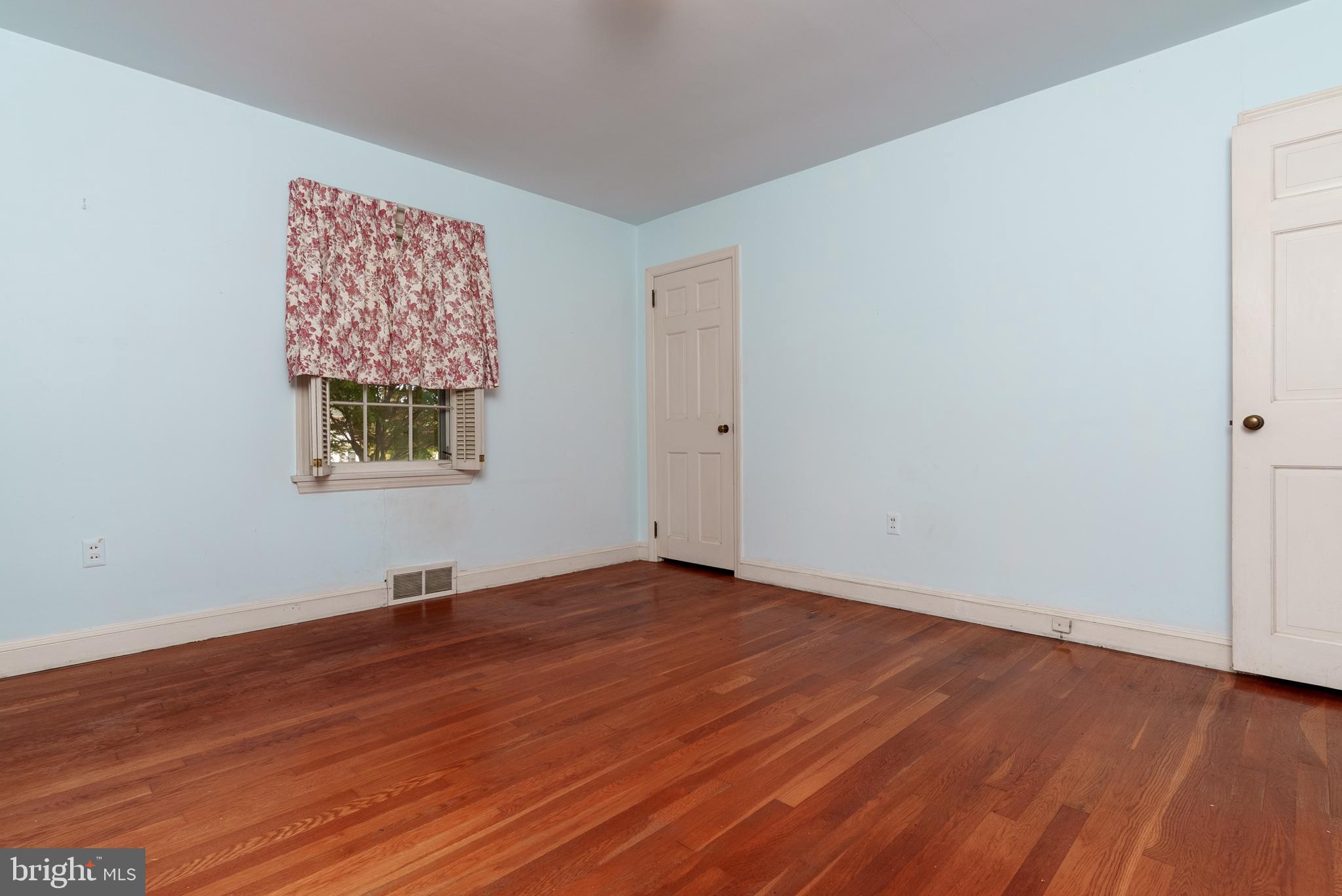 645 Doe Run Road Coatesville, PA 19320 - Photo 15 of 20 Bedroom 1