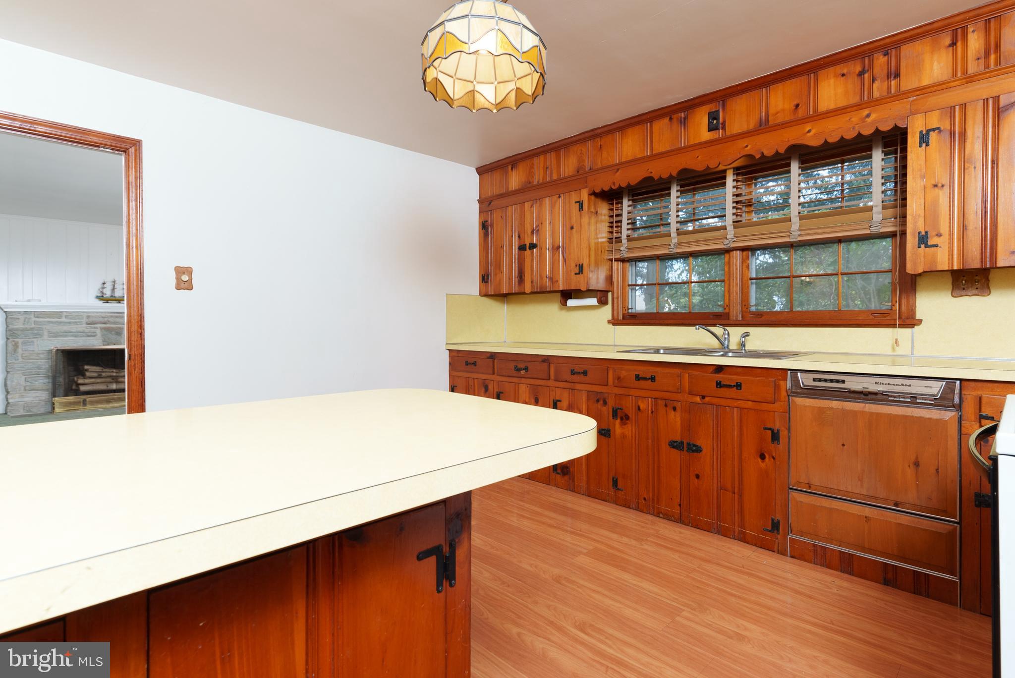 645 Doe Run Road Coatesville, PA 19320 - Photo 8 of 20 Kitchen