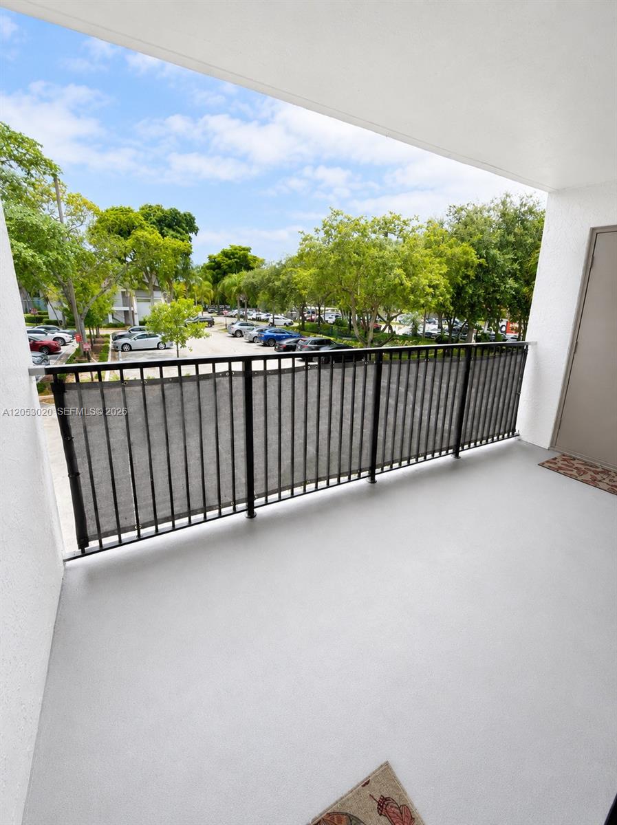 530 South Park Road, Unit 2411 Hollywood, FL 33021 - Photo 18 of 31