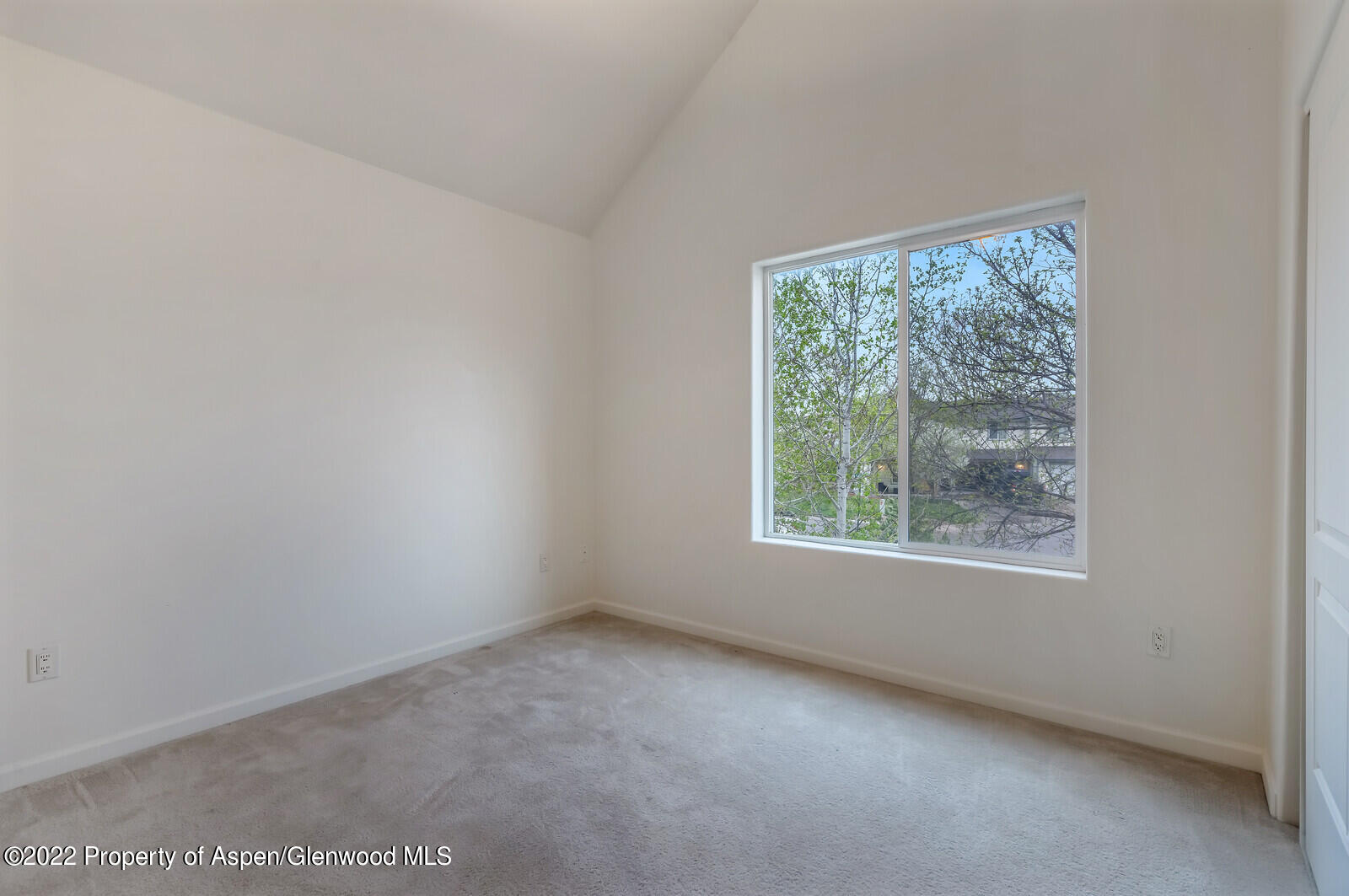 189 Willow Circle Rifle, CO 81650 - Photo 8 of 17 08_189_Willow_Circle008_mls