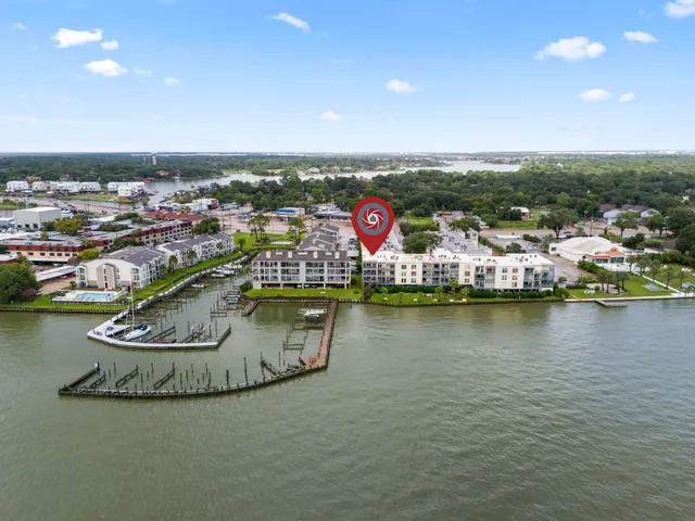 a view of a multi story building