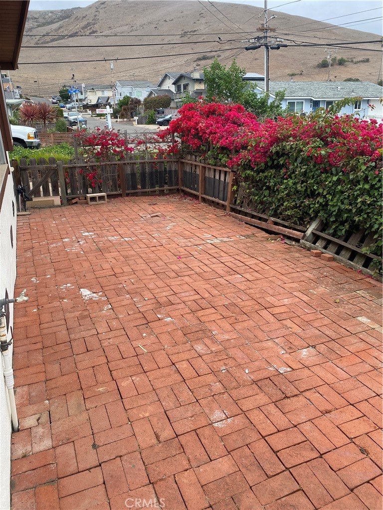 3219 Tide Avenue Morro Bay, CA 93442 - Photo 23 of 23 a view of a bunch of flowers