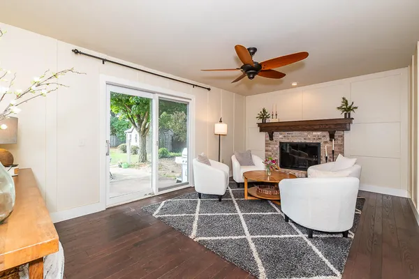 $375,000 | 2223 Surry, Schoolcraft, MI 49087