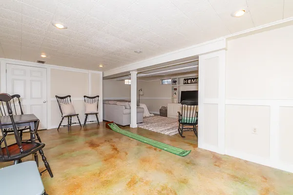 $375,000 | 2223 Surry, Schoolcraft, MI 49087