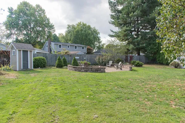 $375,000 | 2223 Surry, Schoolcraft, MI 49087