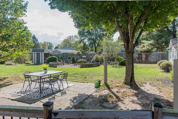 $375,000 | 2223 Surry, Schoolcraft, MI 49087