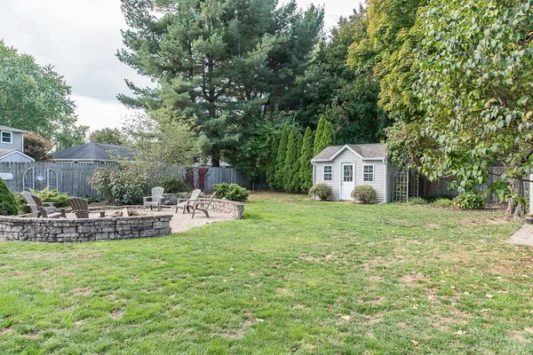 $375,000 | 2223 Surry, Schoolcraft, MI 49087