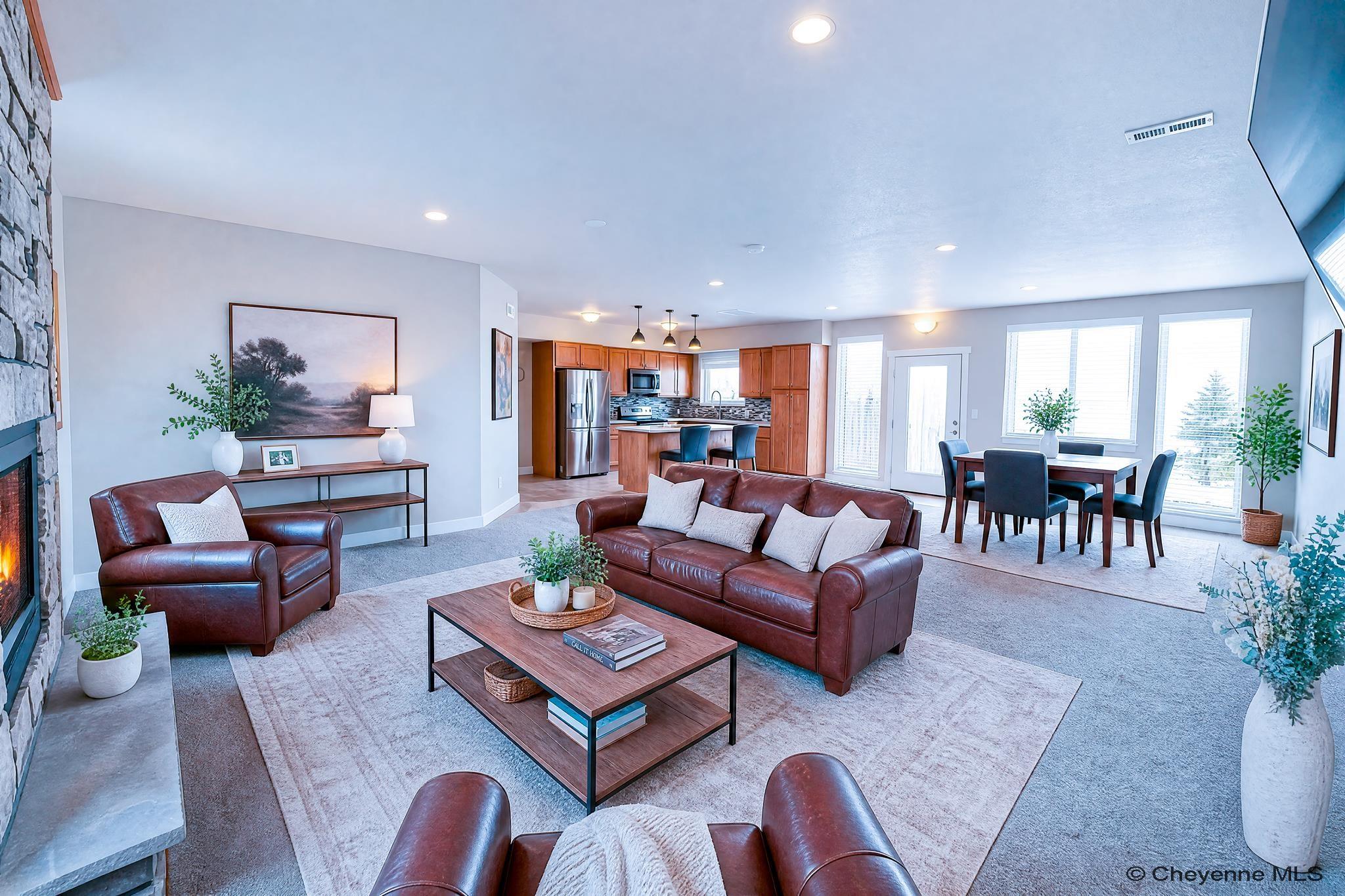 224 Quarter Cir Loop Cheyenne, WY 82007 - Photo 4 of 31 Gallery Image 4