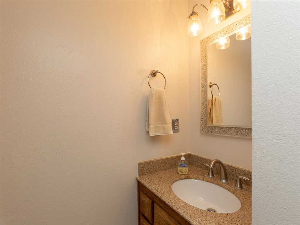 901 Pepper Tree Lane Fallbrook, CA 92028 - Photo 14 of 25