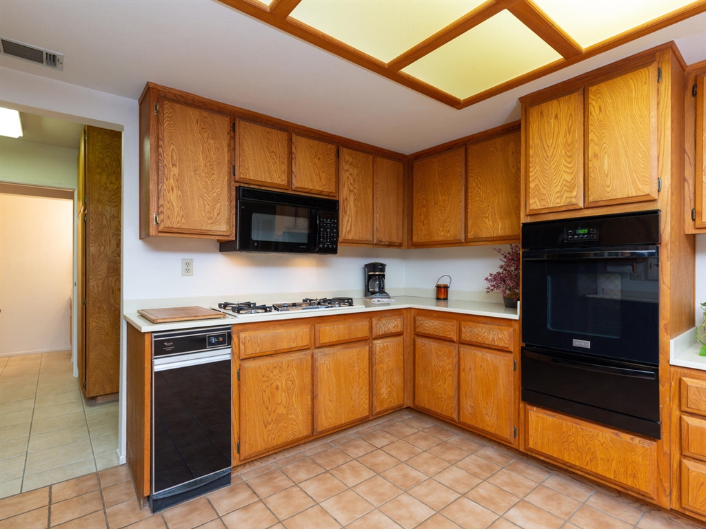 901 Pepper Tree Lane Fallbrook, CA 92028 - Photo 10 of 25
