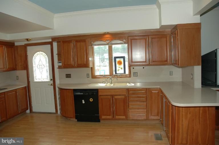 8483 Fort Smallwood Road Pasadena, MD 21122 - Photo 3 of 15 Kitchen #1
