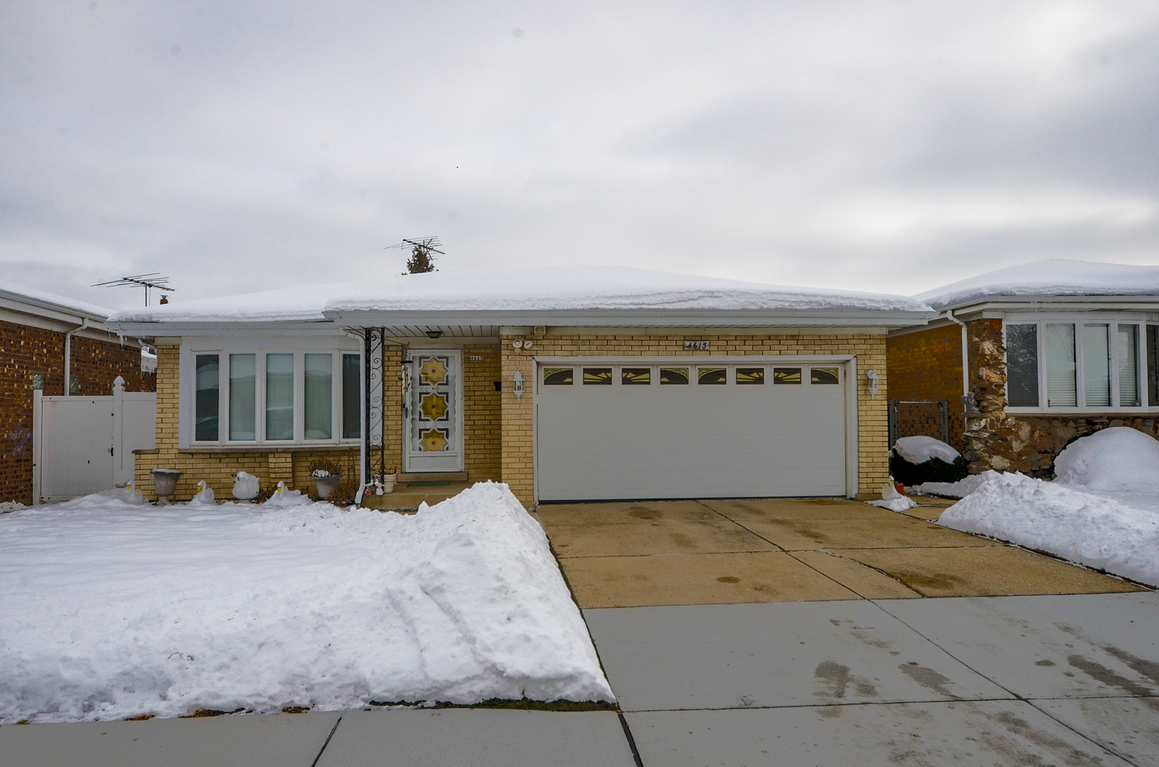 4615 North Anthon Avenue Chicago, IL 60656 - Photo 2 of 2 a view of a house with couches in front of house