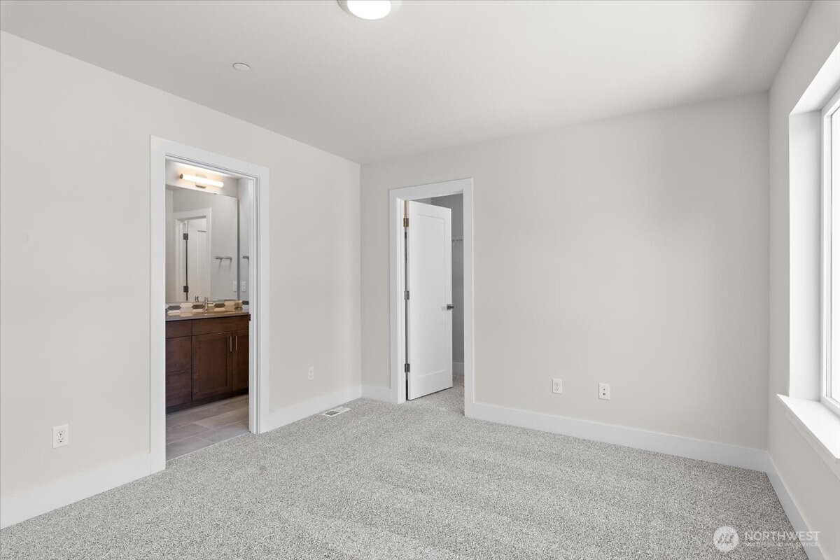 17921 Sunset Road Bothell, WA 98012 - Photo 32 of 36