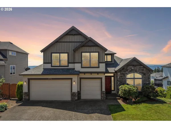 $850,000 | 10996 Southeast Lenore Street, Happy Valley, OR 97086