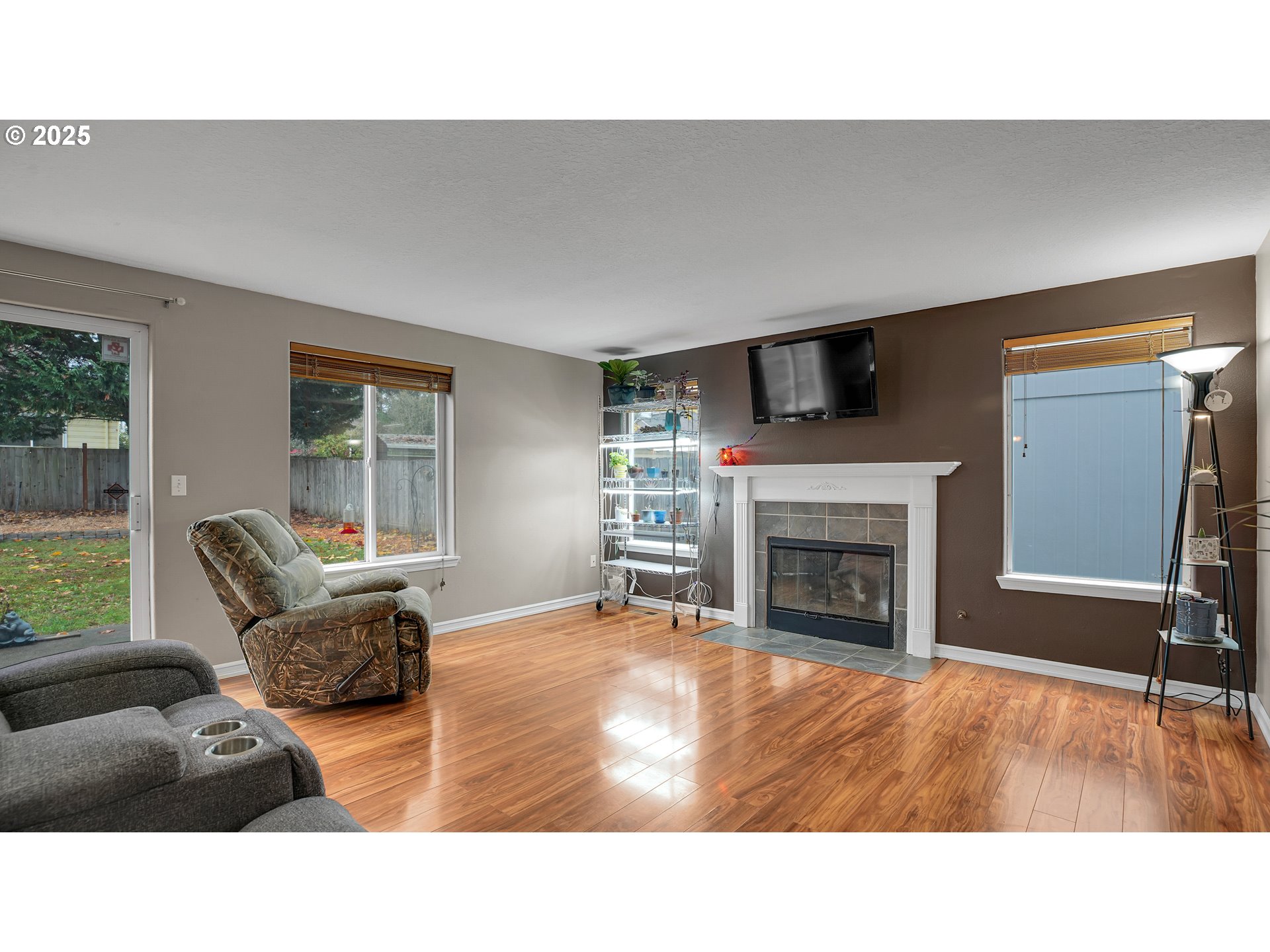 33410 Meadowbrook Drive Scappoose, OR 97056 - Photo 12 of 31 Family Room