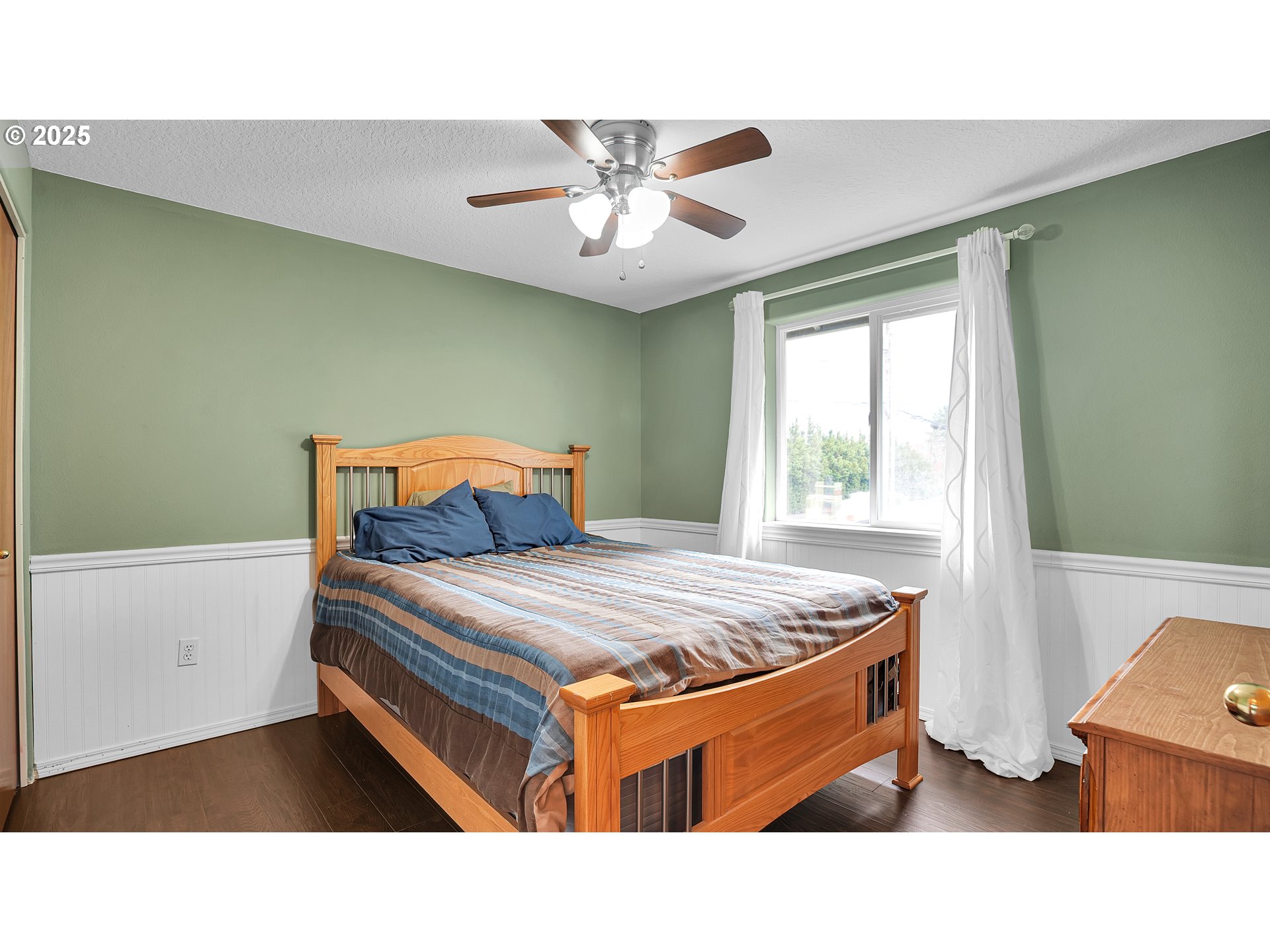 33410 Meadowbrook Drive Scappoose, OR 97056 - Photo 15 of 31 Bedroom