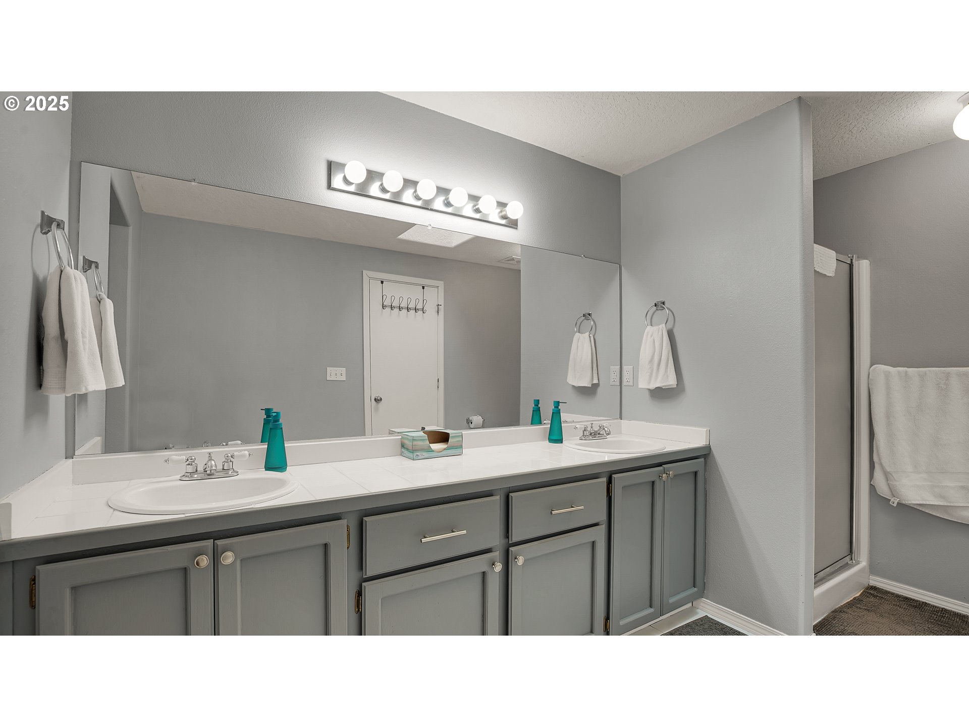 33410 Meadowbrook Drive Scappoose, OR 97056 - Photo 21 of 31 Bathroom, Attached